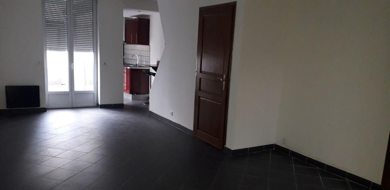 
                                                Location
                                                 Maison 88m2 rénovée confortable Marcq en Baroeul