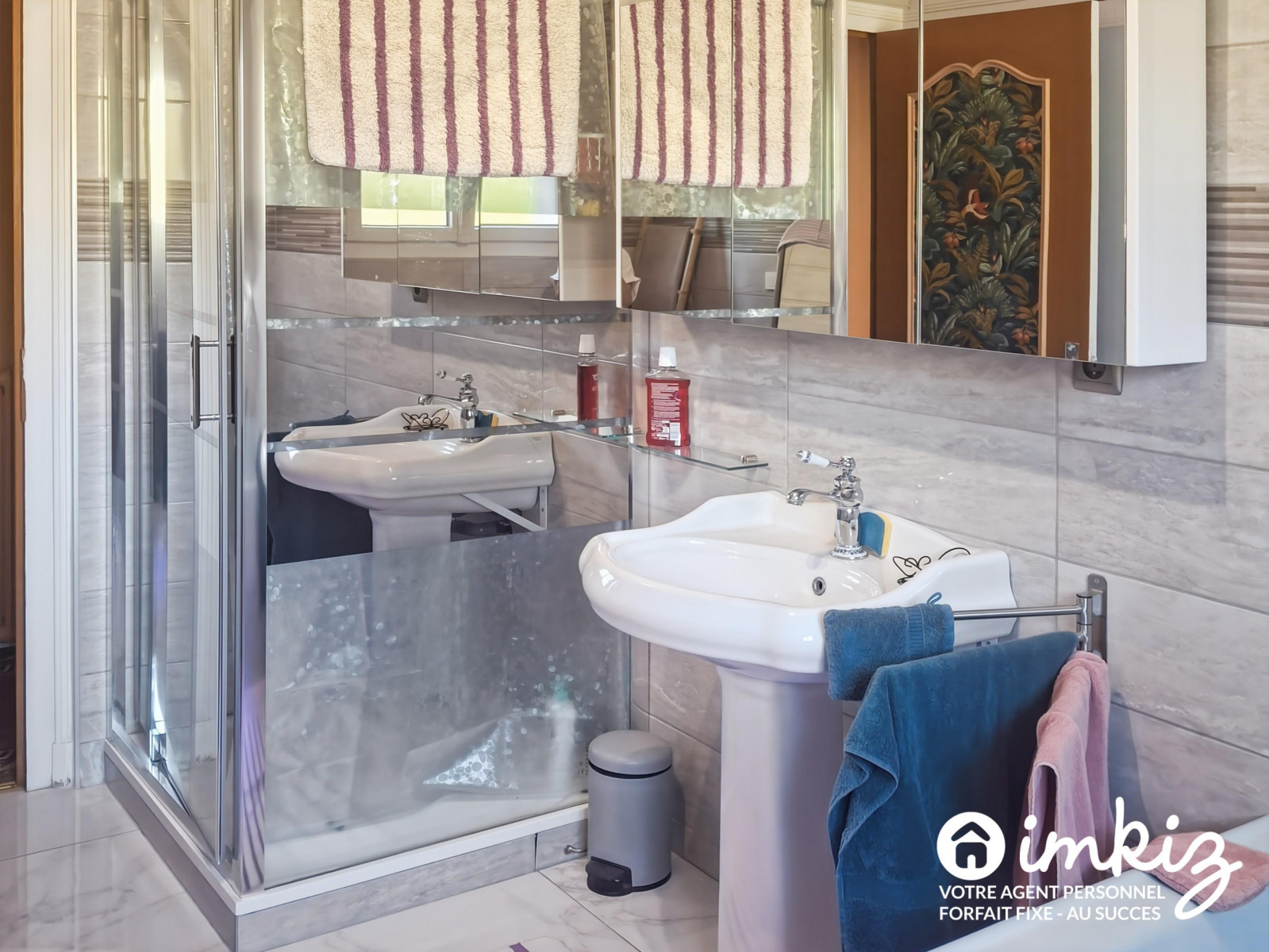 
                                                Vente
                                                 Maison 9 pièces