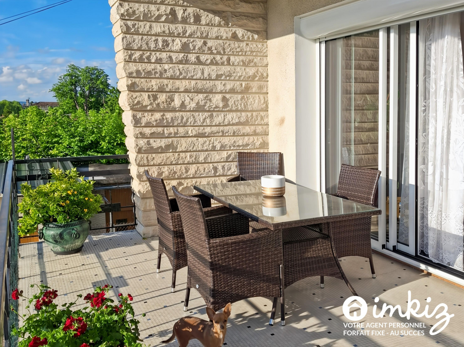 
                                                Vente
                                                 Maison 9 pièces