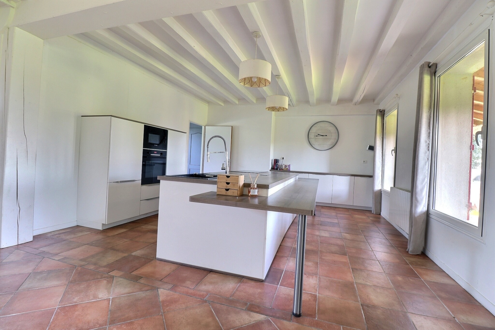 
                                                Vente
                                                 Maison 9 pièces