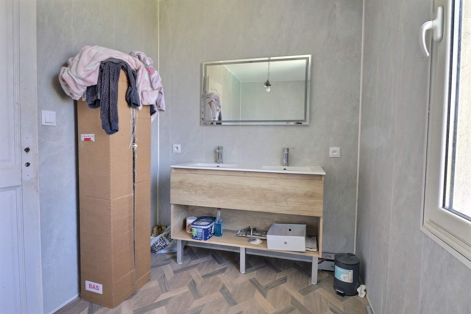 
                                                Vente
                                                 Maison 9 pièces