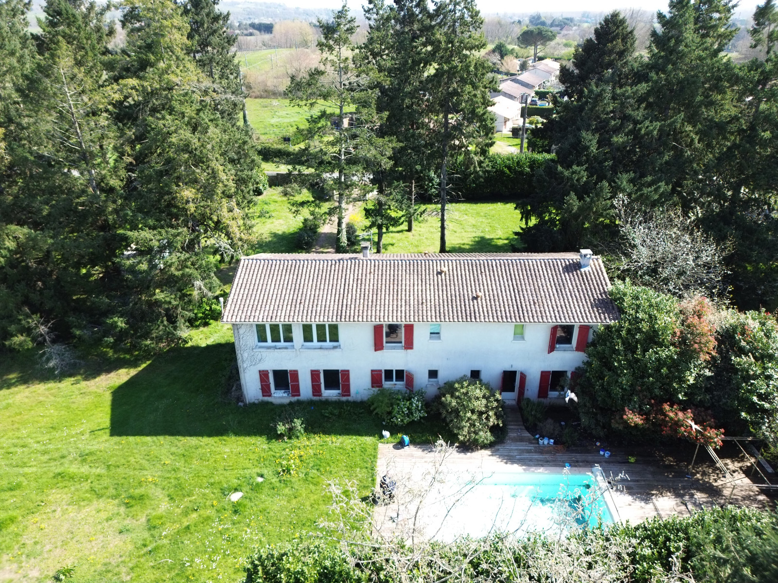 
                                                Vente
                                                 Maison 9 pièces