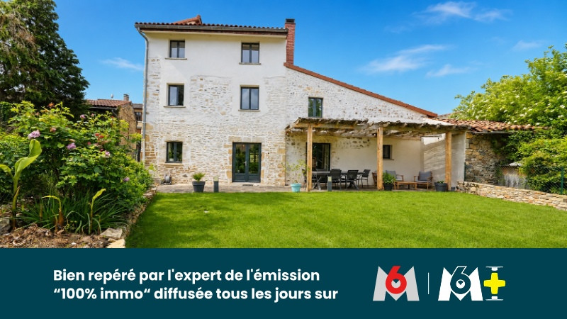 
                                                Vente
                                                 Maison 9 pièces de 197 m²