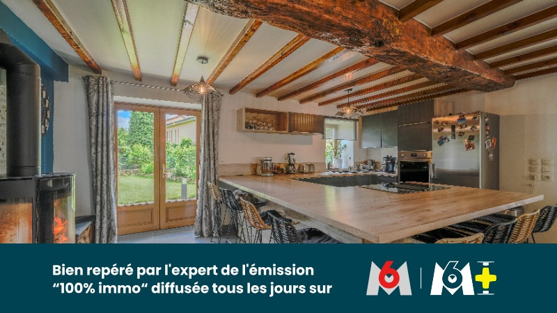 
                                                Vente
                                                 Maison 9 pièces de 197 m²