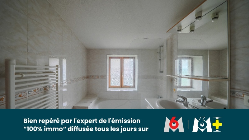 
                                                Vente
                                                 Maison 9 pièces de 197 m²