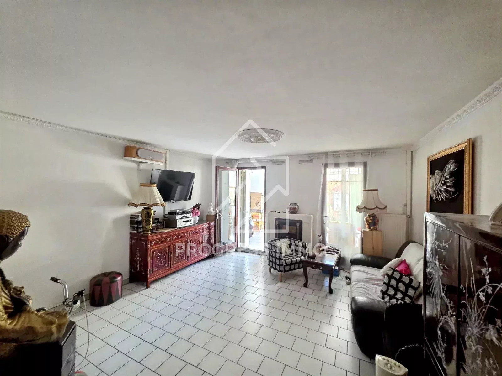 
                                                Vente
                                                 Maison 90m² à Bondy en copropriété