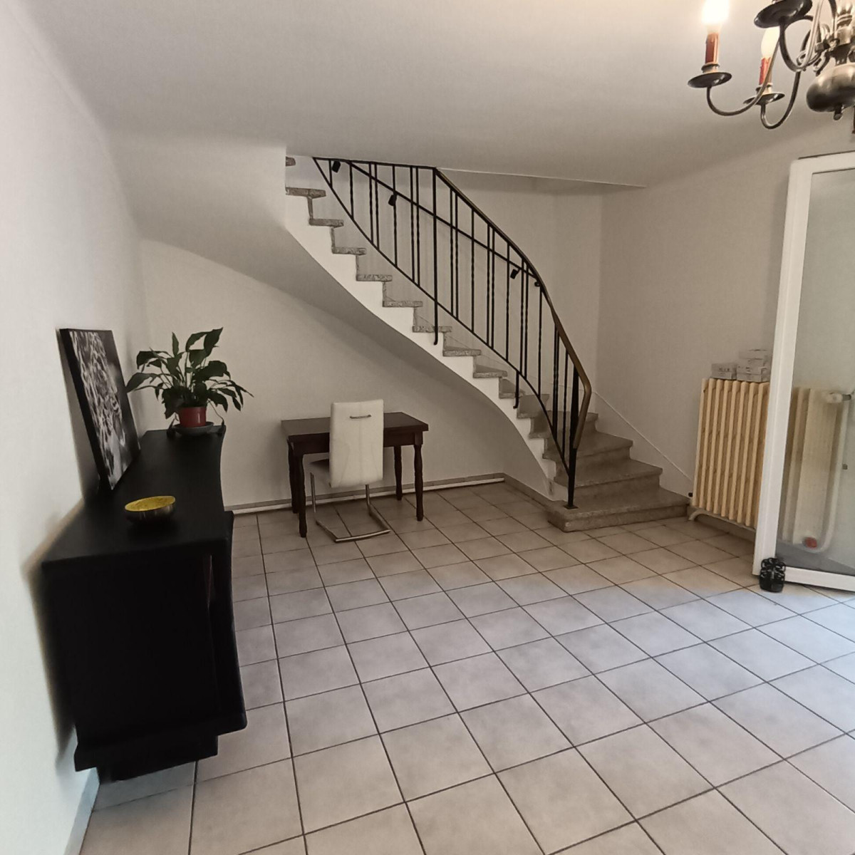 
                                                Location
                                                 Maison à 10 minutesdes remparts à pieds