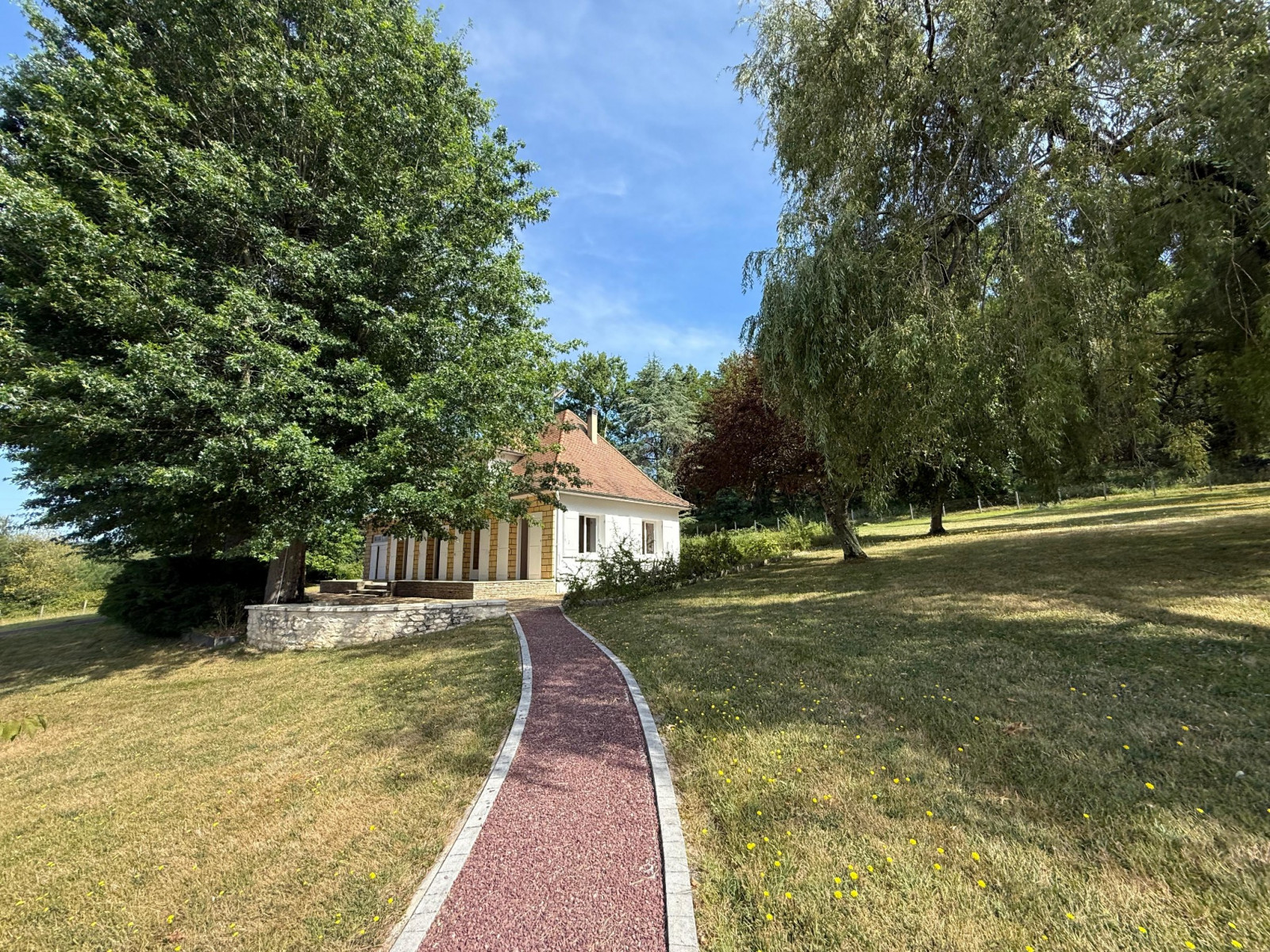 
                                                Vente
                                                 Maison à BERGERAC à 5 minutes du centre ville