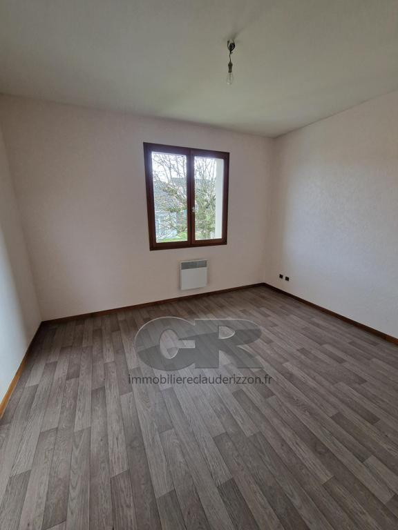 
                                                Location
                                                 MAISON A LOUER A LUDRES