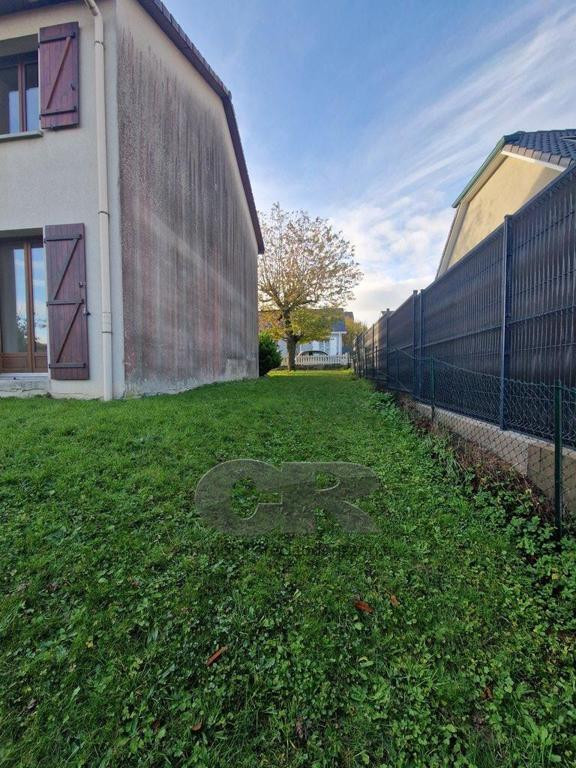 
                                                Location
                                                 MAISON A LOUER A LUDRES
