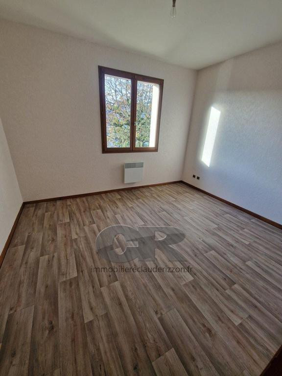 
                                                Location
                                                 MAISON A LOUER A LUDRES