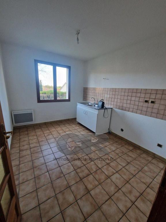 
                                                Location
                                                 MAISON A LOUER A LUDRES