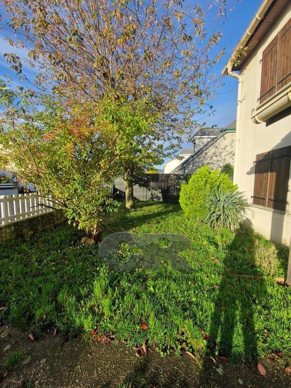 
                                                Location
                                                 MAISON A LOUER A LUDRES