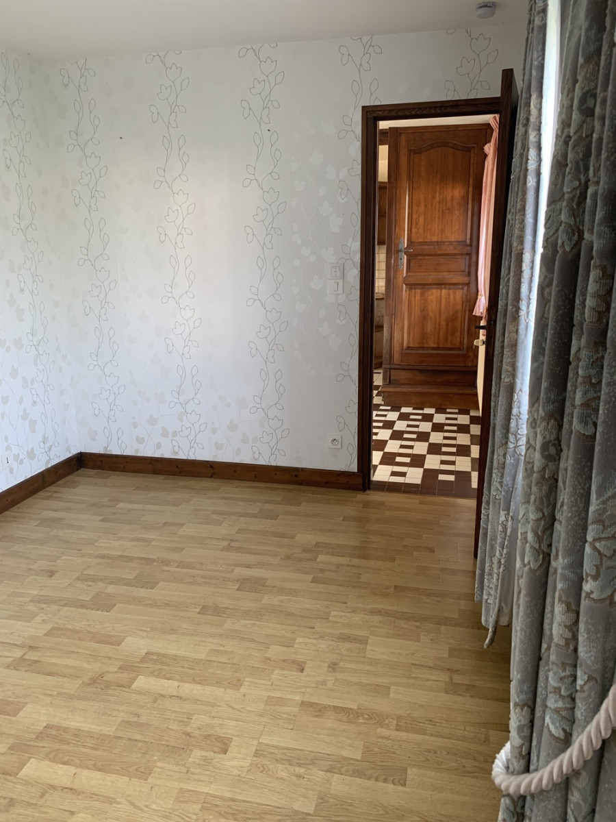 
                                                Vente
                                                 Maison à rénover