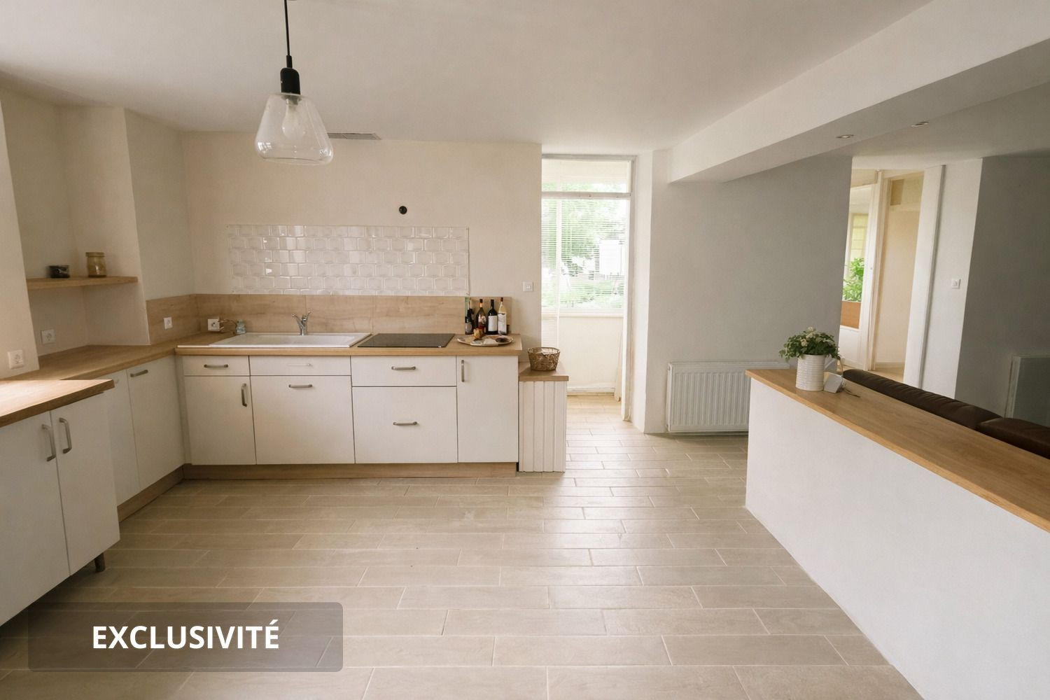 
                                                Vente
                                                 MAISON À RENOVER À CHAMPNIERS