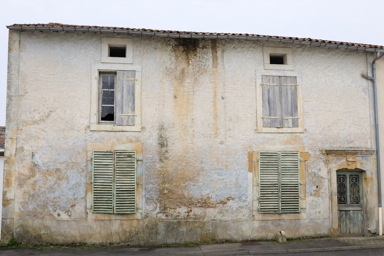 
                                                Vente
                                                 Maison à rénover entièrement - Potentiel déjà pensé