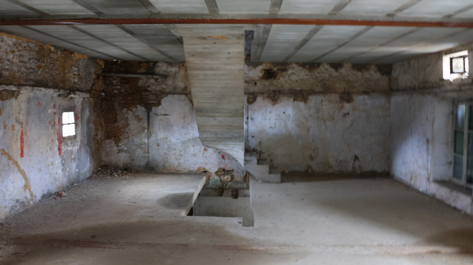 
                                                Vente
                                                 Maison à rénover entièrement - Potentiel déjà pensé