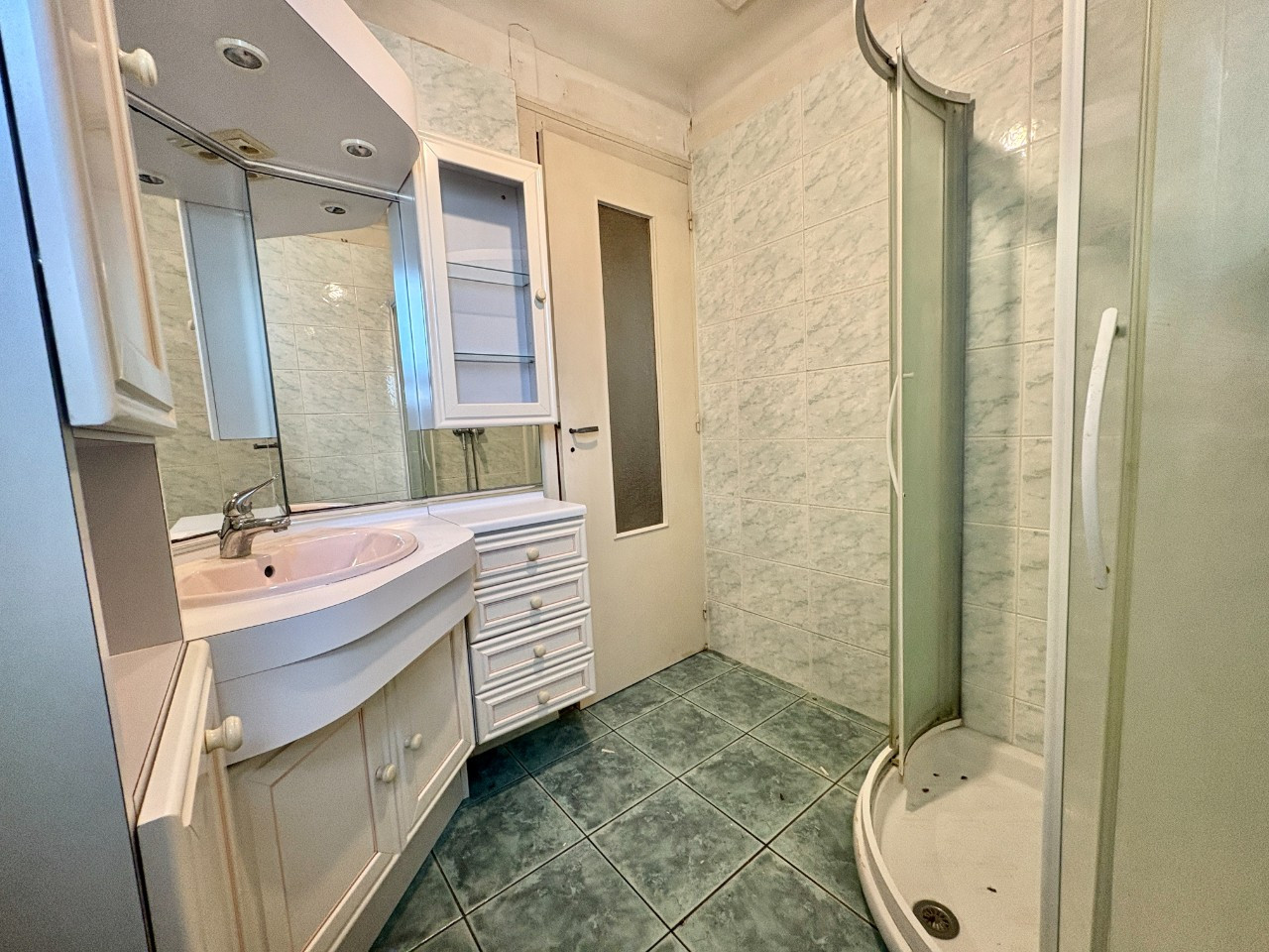 
                                                Vente
                                                 Maison à rénover, quartier Ragon à Rezé