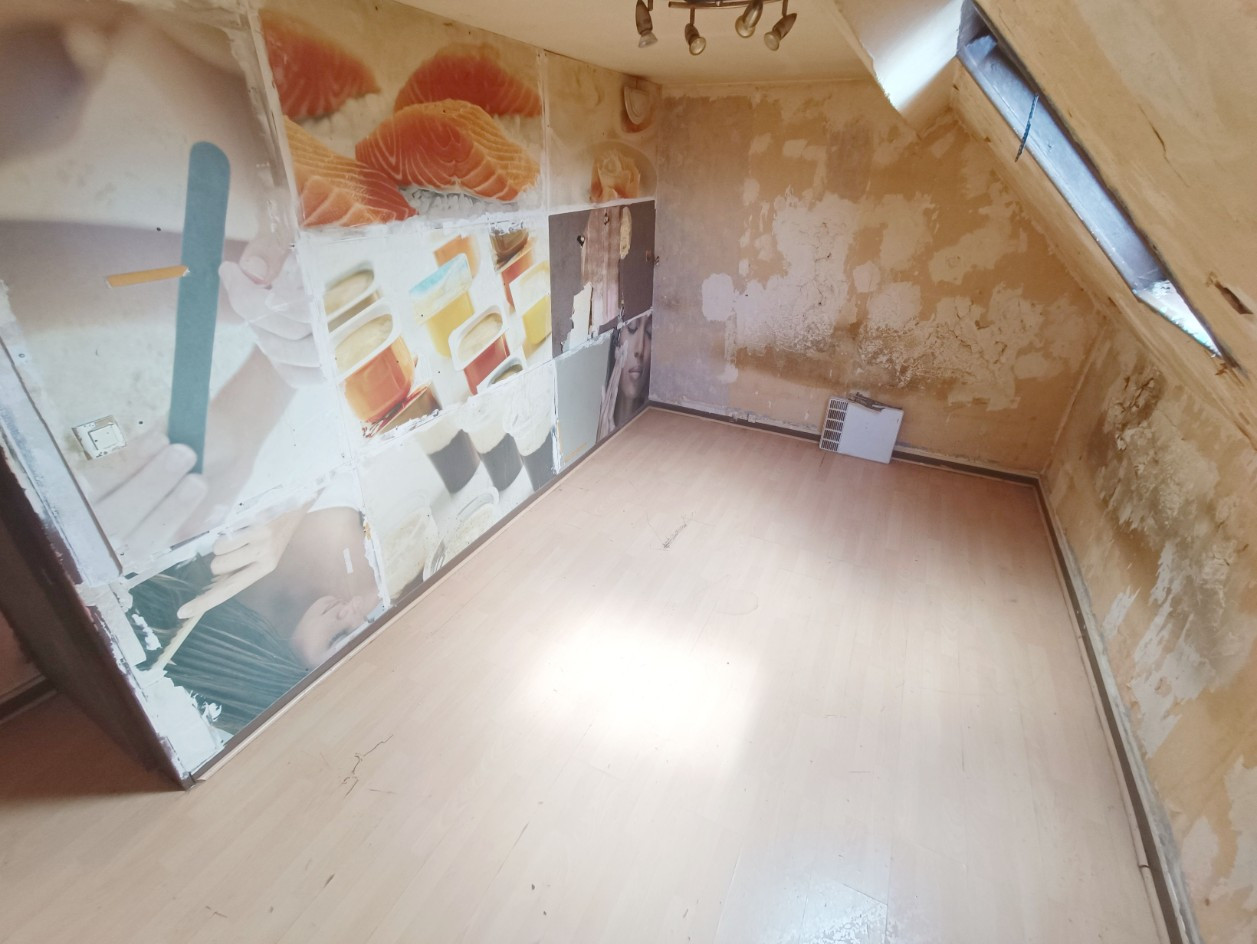 
                                                Vente
                                                 Maison à rénover Quartier St-Pierre 2 chambres