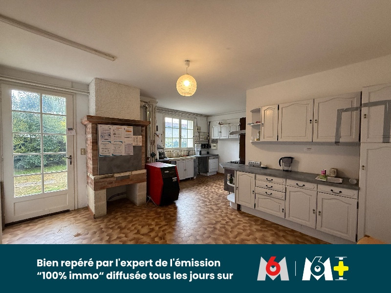 
                                                Vente
                                                 Maison à usage d'habitation et de bureau