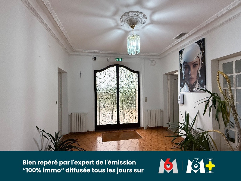 
                                                Vente
                                                 Maison à usage d'habitation et de bureau