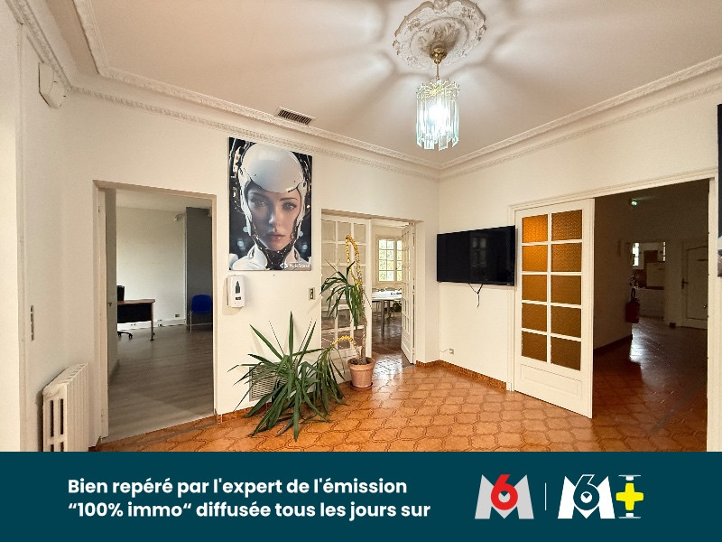 
                                                Vente
                                                 Maison à usage d'habitation et de bureau