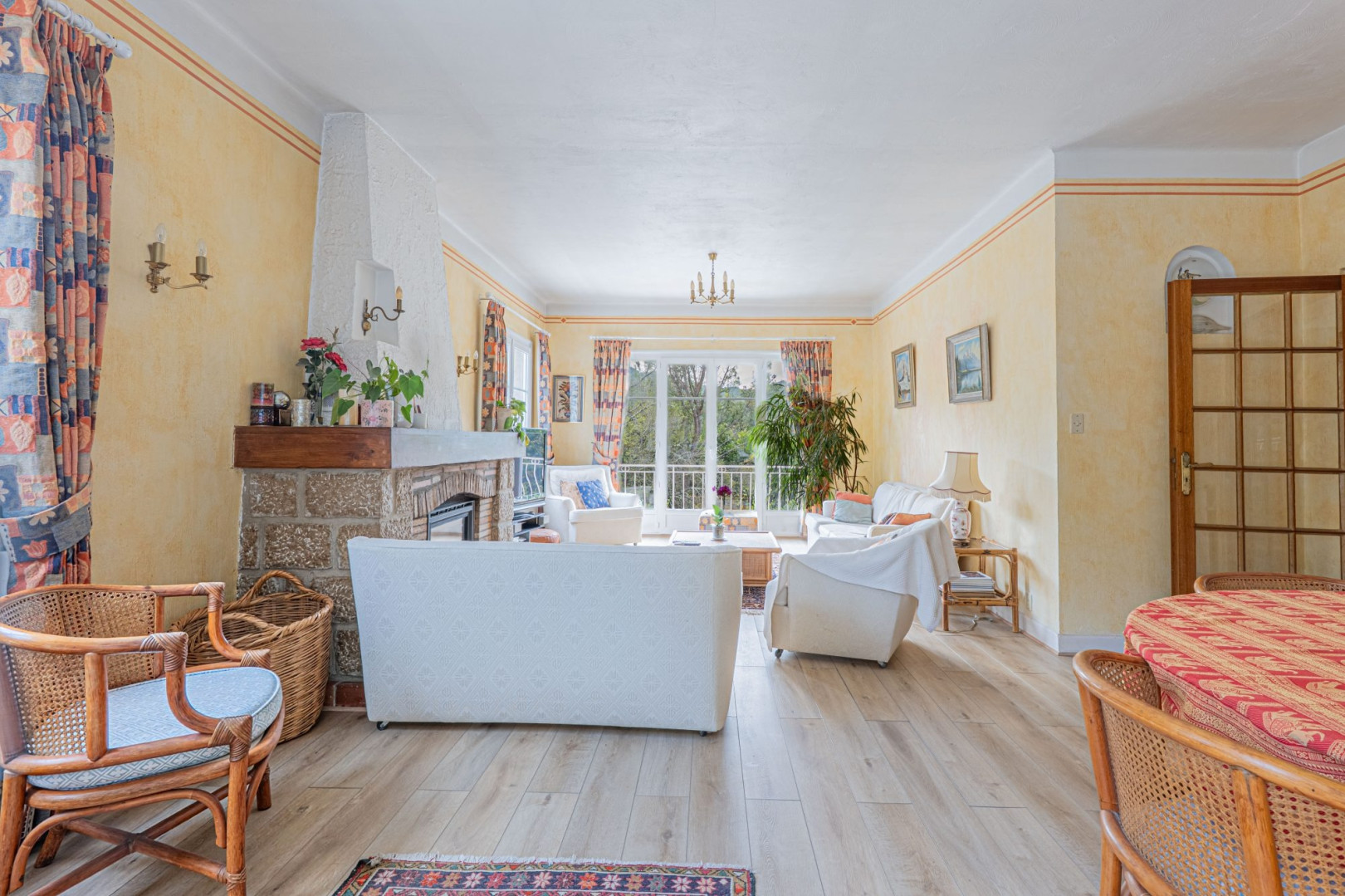 
                                                Vente
                                                 Maison à vendre Tourrettes-sur-Loup