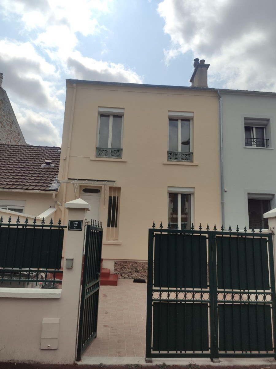 
                                                Location
                                                 Maison agréable a vivre