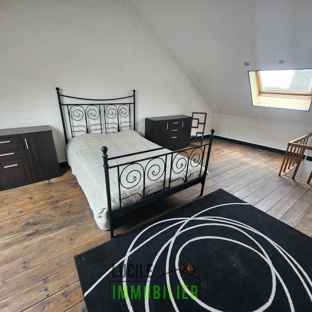 
                                                Vente
                                                 Maison amiénoise T4