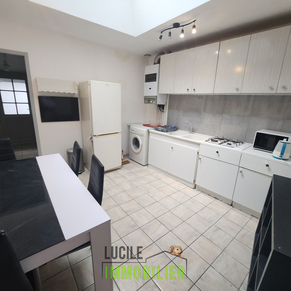 
                                                Vente
                                                 Maison amiénoise T4