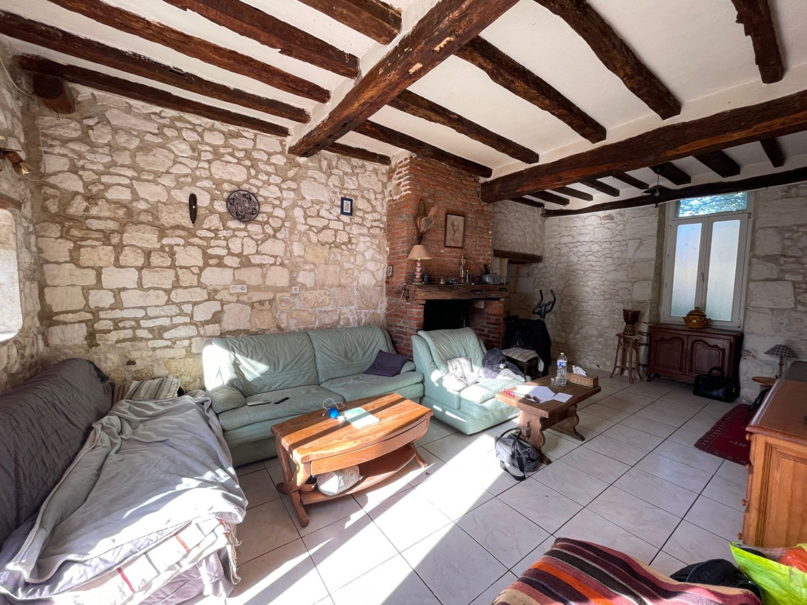 
                                                Vente
                                                 MAISON ANCIENNE 110M² + GRANGE 80M²