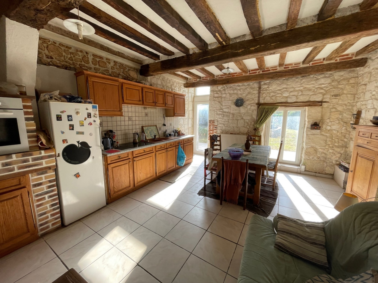 
                                                Vente
                                                 MAISON ANCIENNE 110M² + GRANGE 80M²