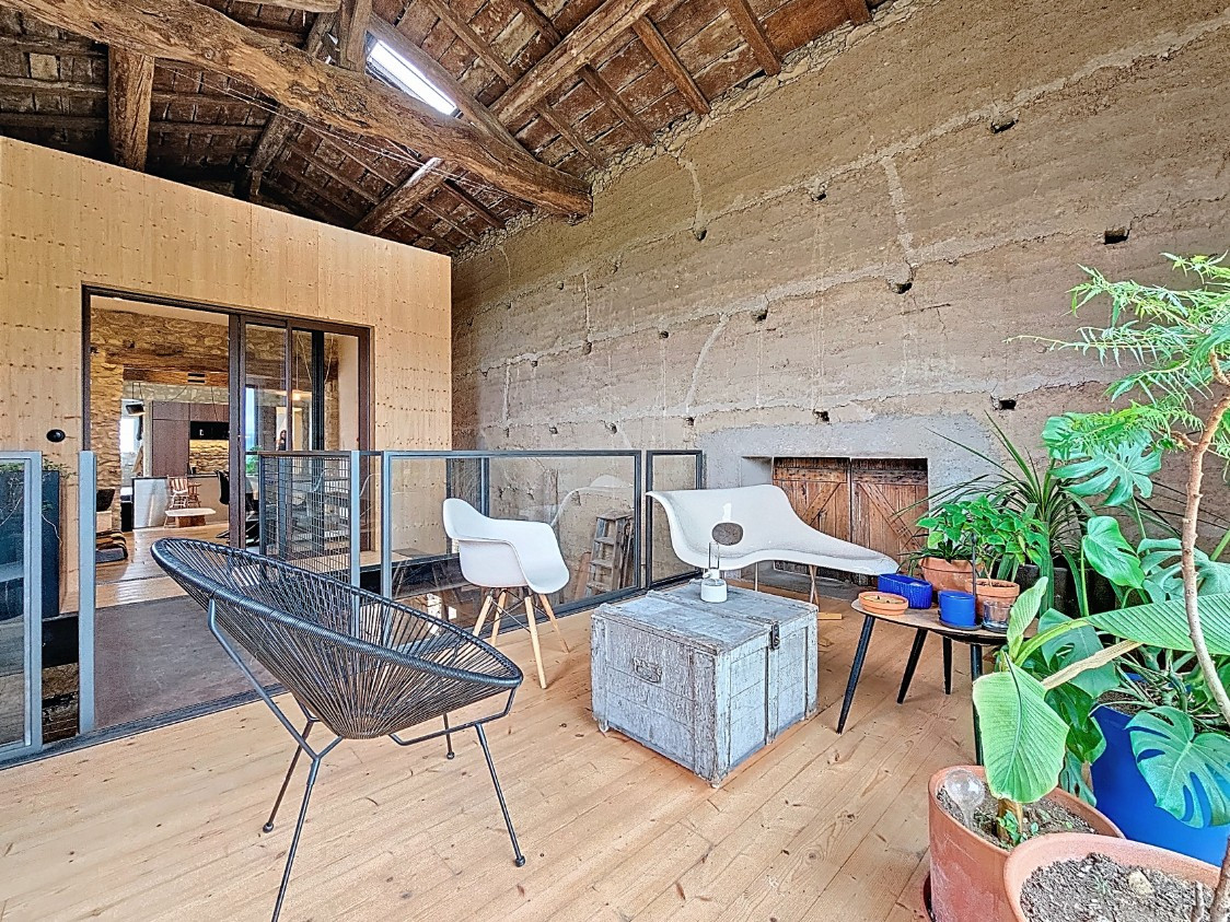 
                                                Vente
                                                 Maison ancienne à la rénovation Contemporaine