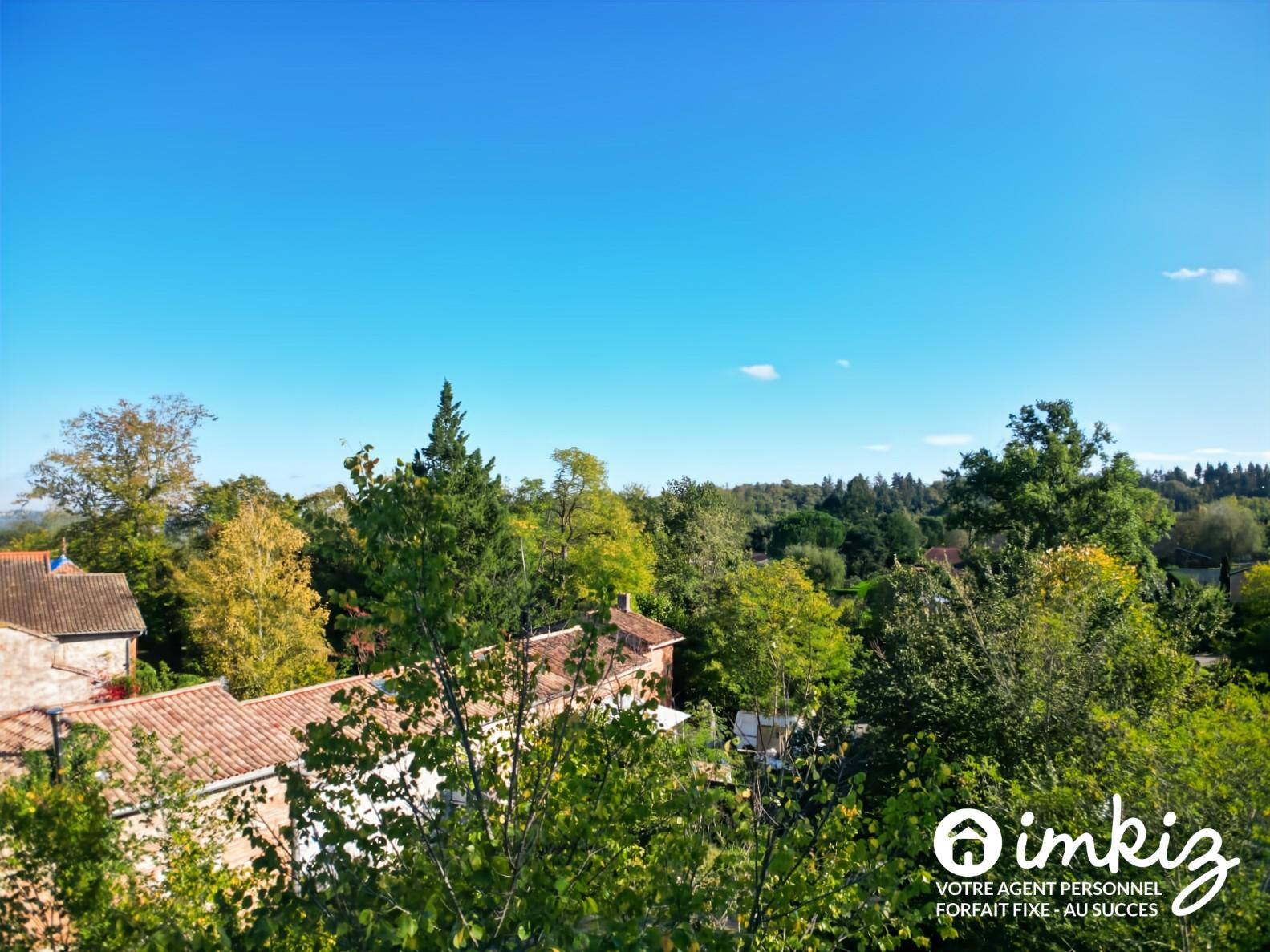 
                                                Vente
                                                 Maison ancienne eénovée 7 pièces au calme