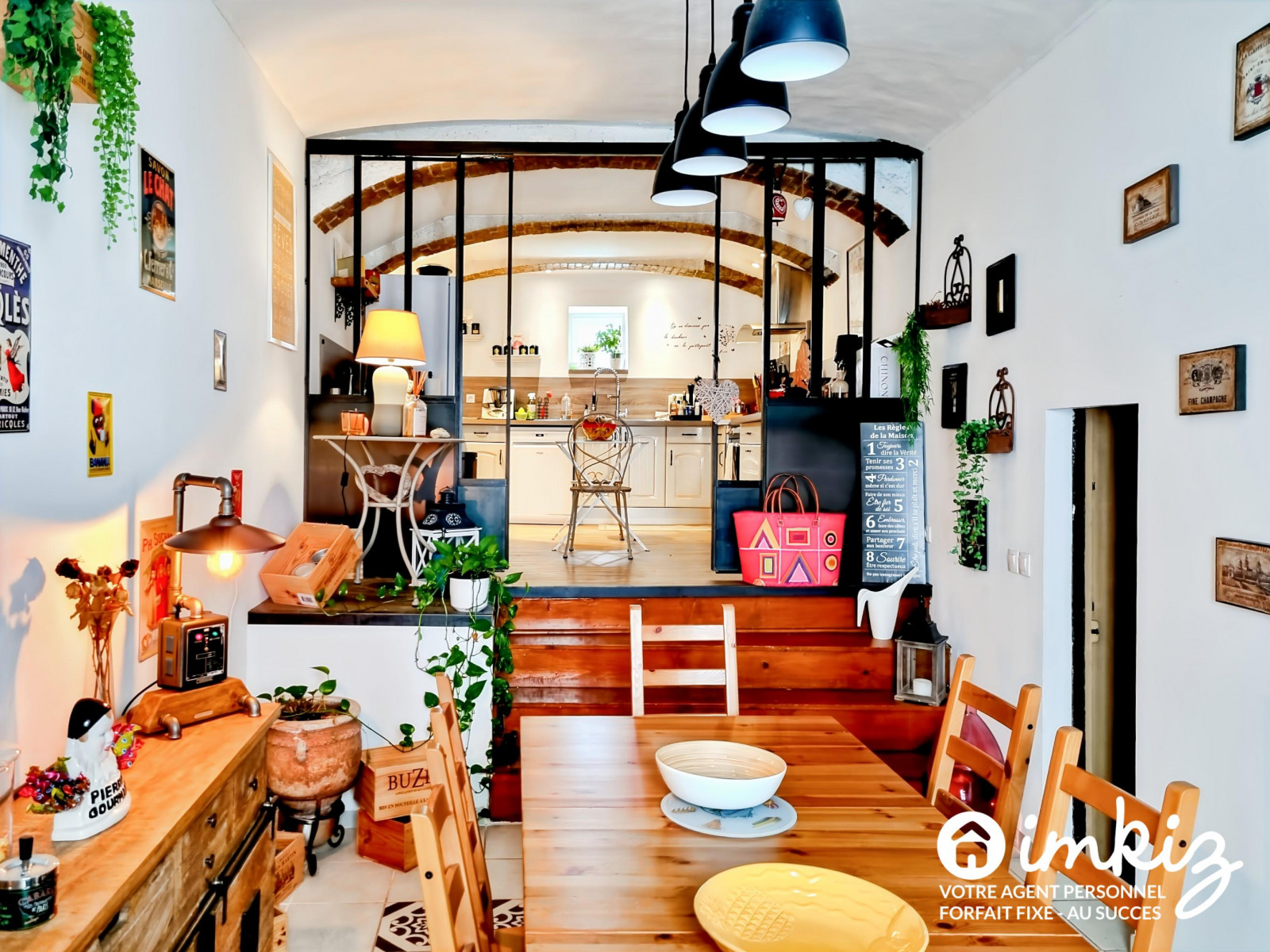 
                                                Vente
                                                 Maison ancienne entièrement restaurée 250m2