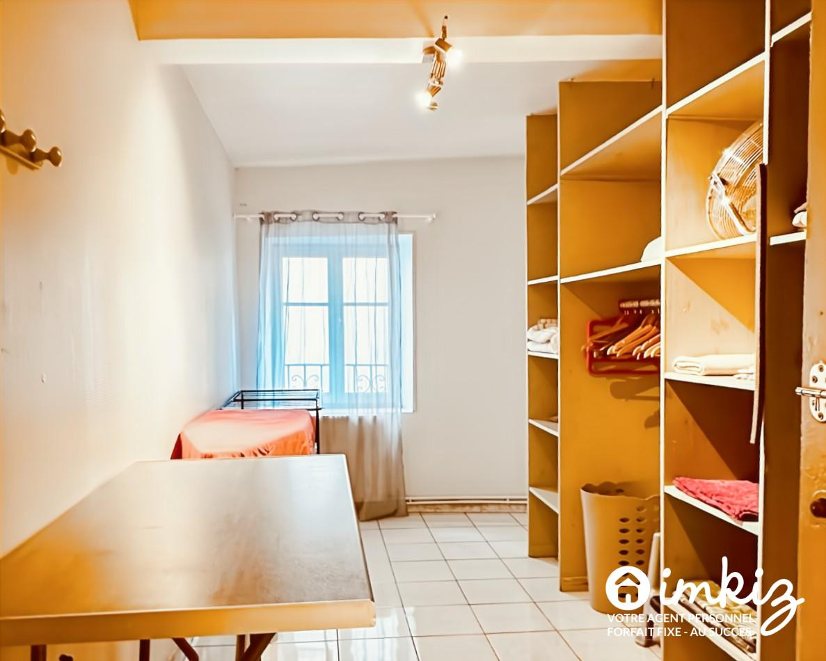 Vente
                                                 Maison ancienne rénovée avec garage cœur de ville