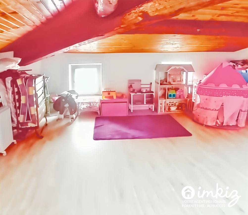 Vente
                                                 Maison ancienne rénovée avec garage cœur de ville