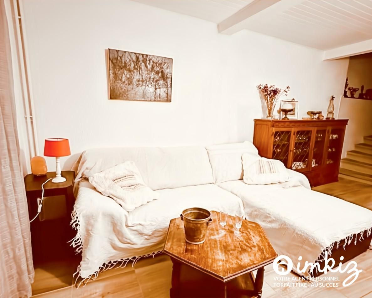 
                                                Vente
                                                 Maison ancienne rénovée avec garage cœur de ville