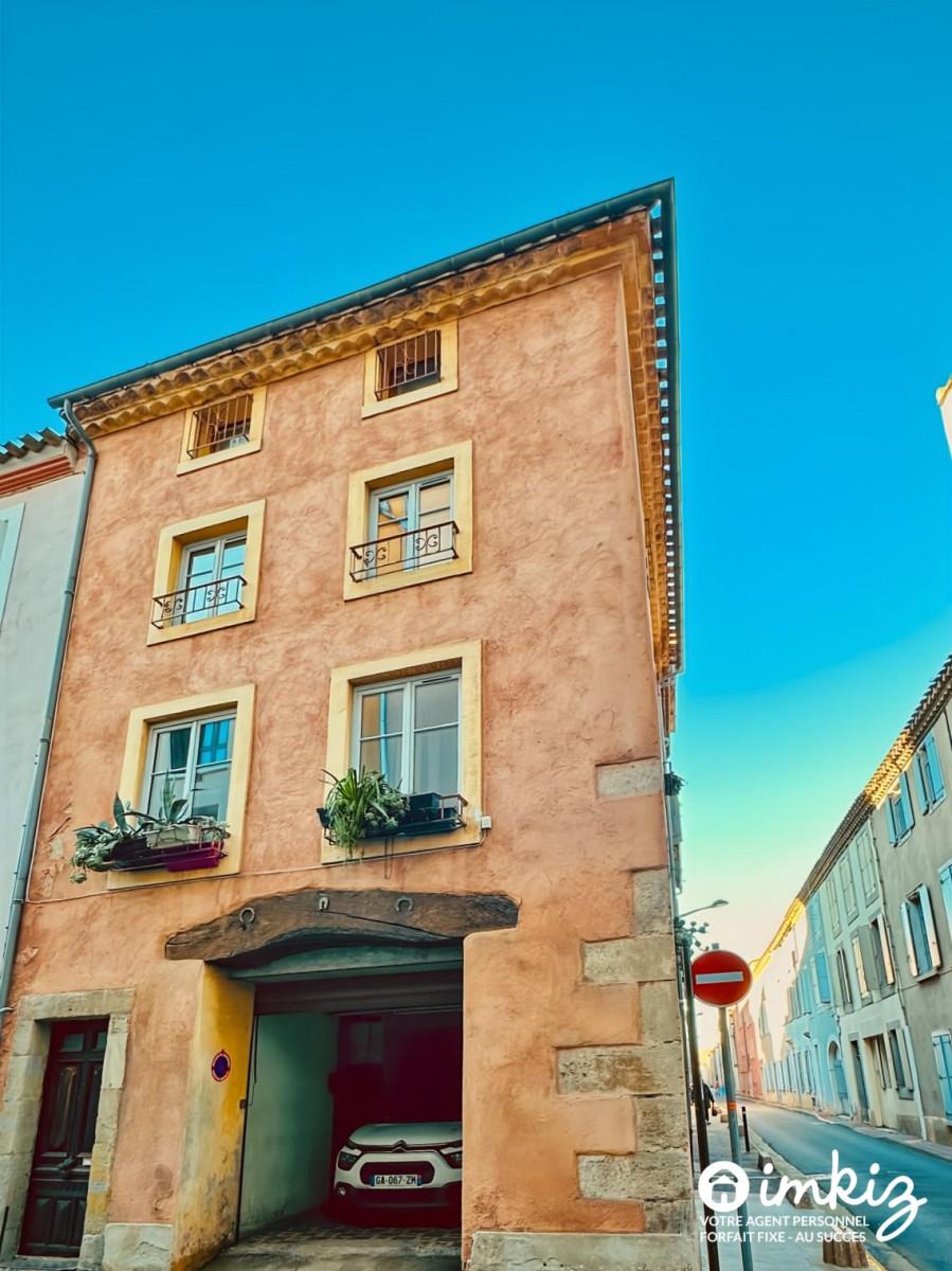 
                                                Vente
                                                 Maison ancienne rénovée avec garage cœur de ville