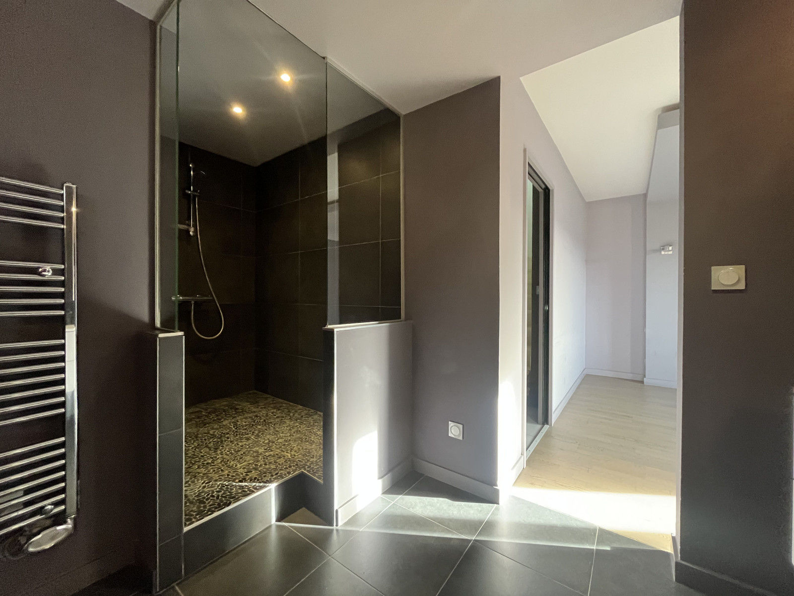 
                                                Vente
                                                 Maison-Appartement à vendre sur Ecully