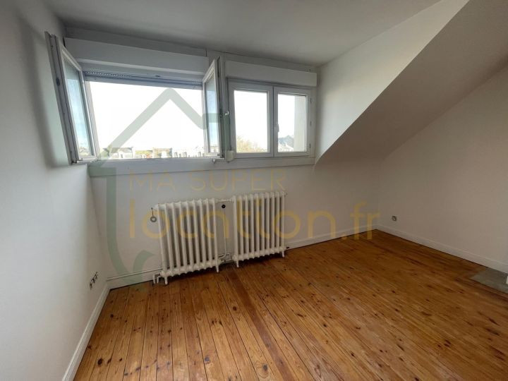 
                                                Location
                                                 Maison/Appartement F4 dans le centre-ville de Saint-Quentin