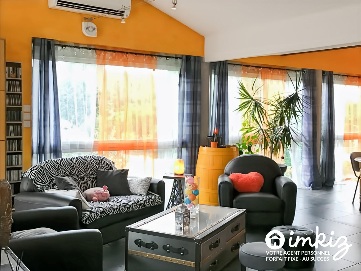 
                                                Vente
                                                 Maison atypique grand volume