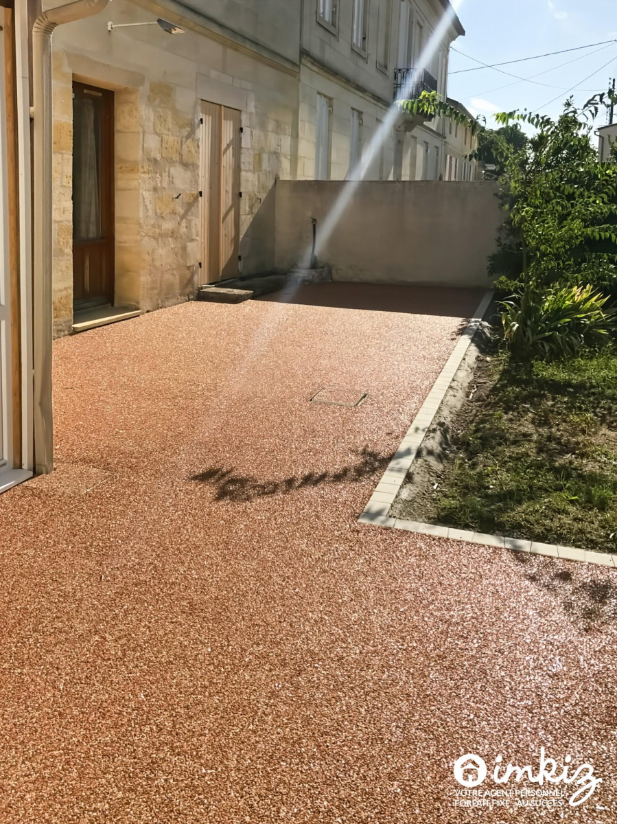 
                                                Vente
                                                 Maison atypique grand volume