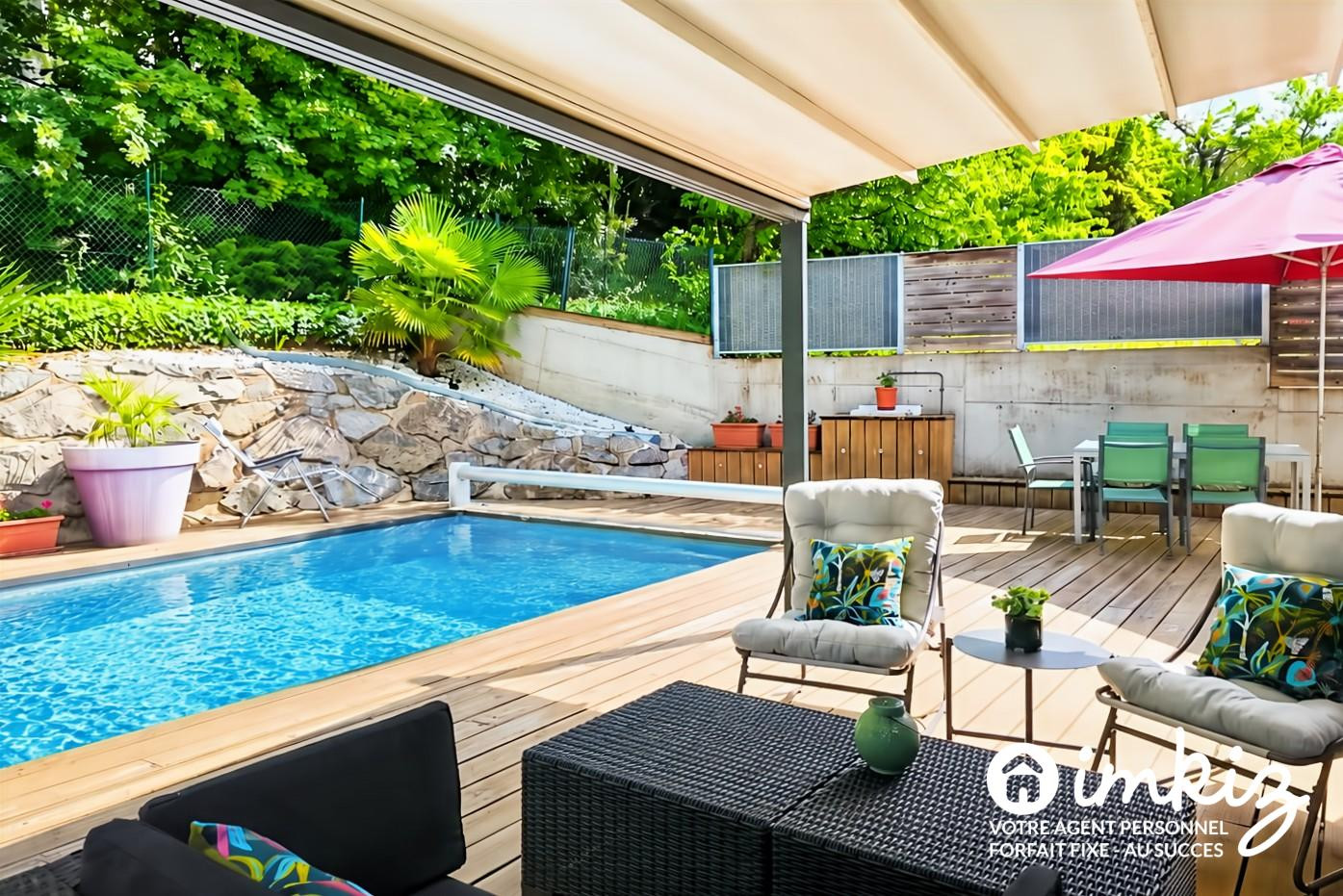 
                                                Vente
                                                 Maison atypique, luminosité + piscine