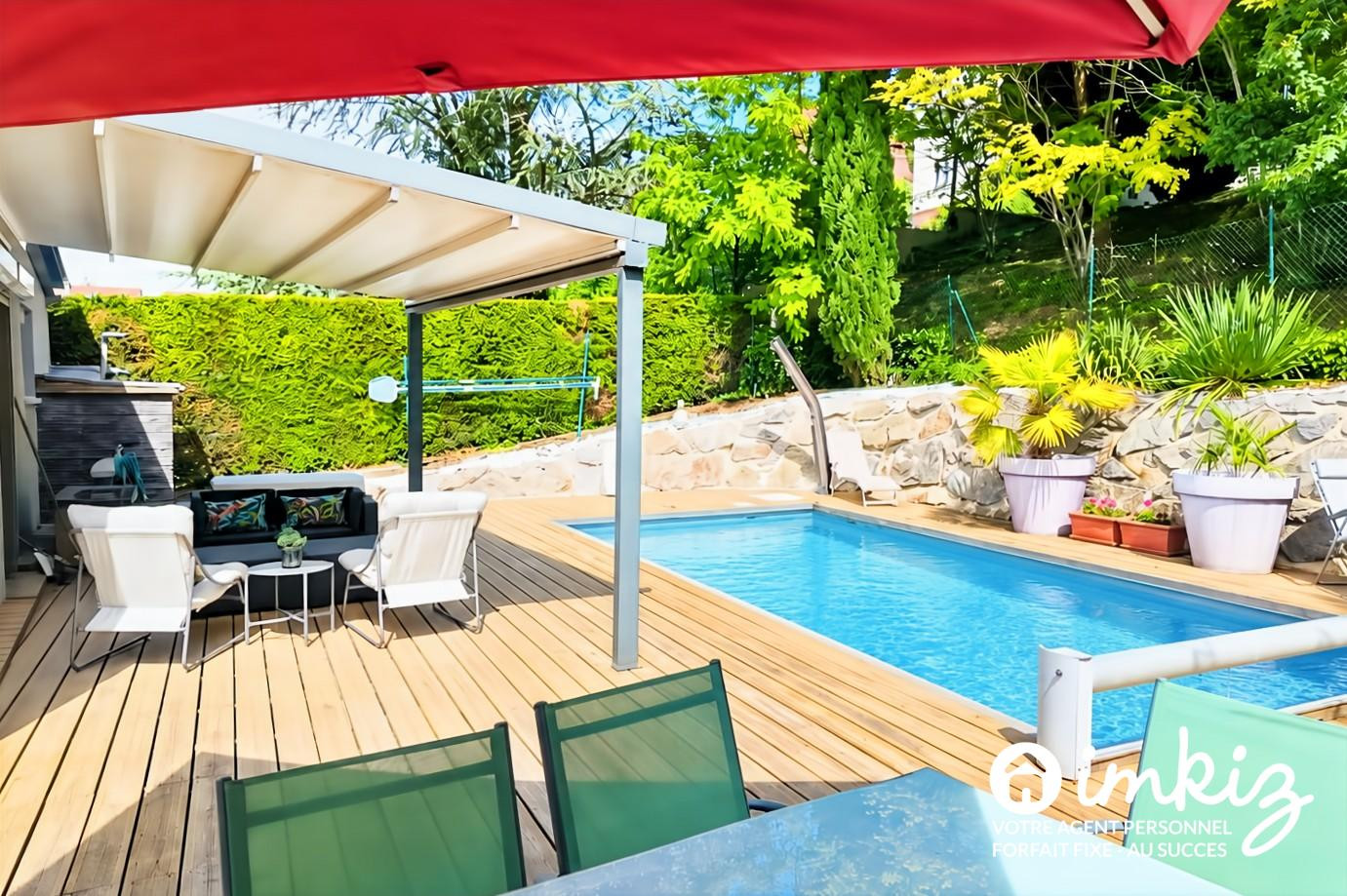 
                                                Vente
                                                 Maison atypique, luminosité + piscine