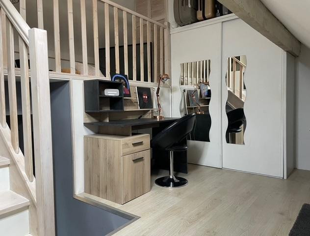 
                                                Vente
                                                 Maison atypique rénovée dans un quartier calme