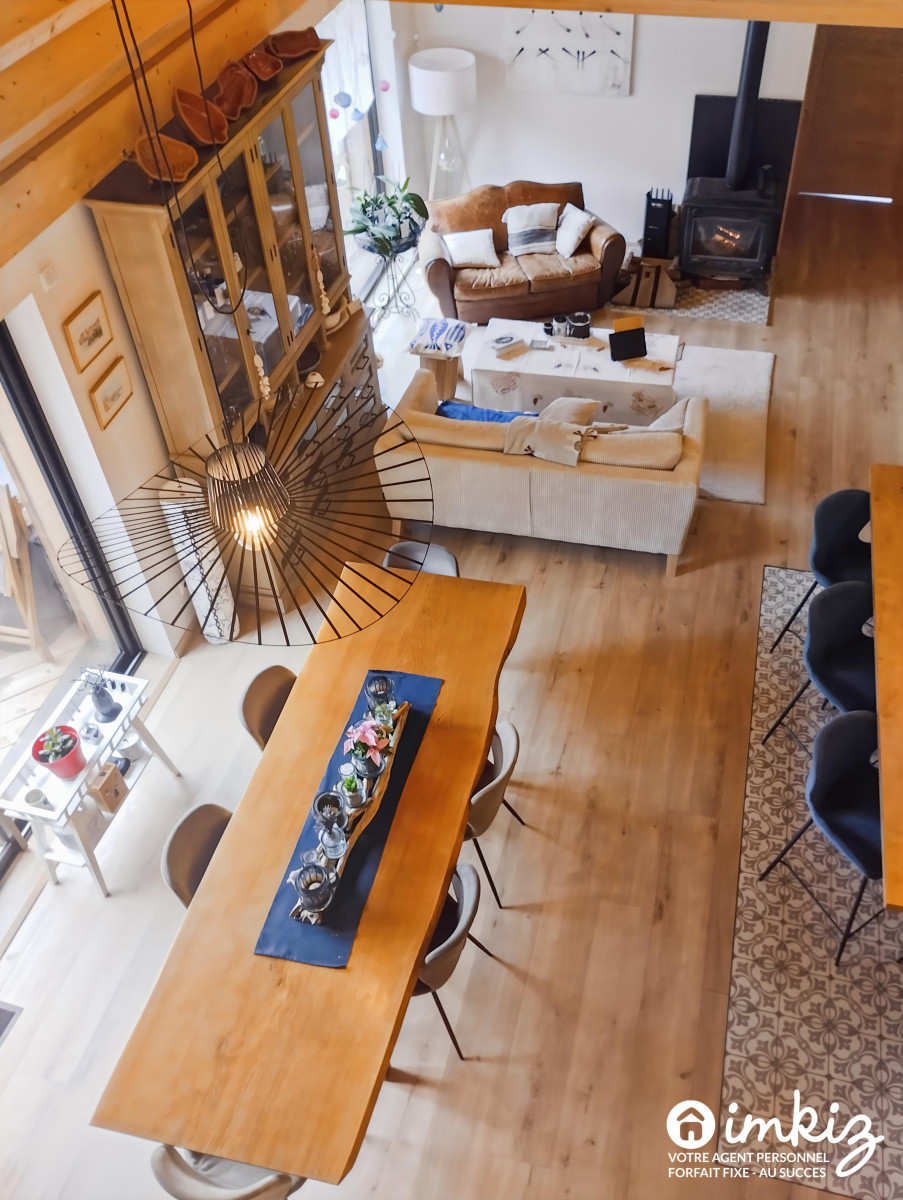 
                                                Vente
                                                 Maison Atypique strucure bois