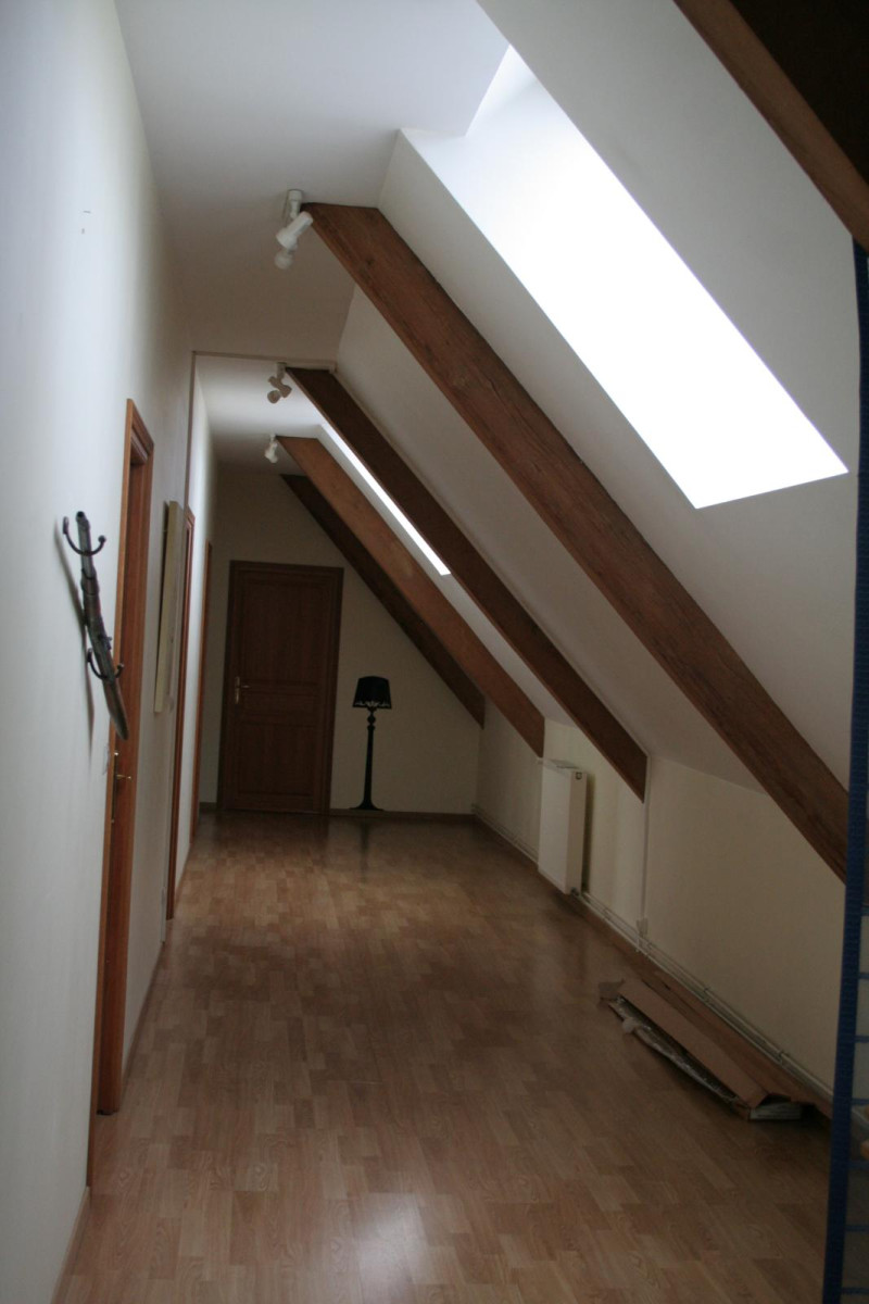 
                                                Location
                                                 Maison au calme 350m2, grand séjour 120m2 , jardin