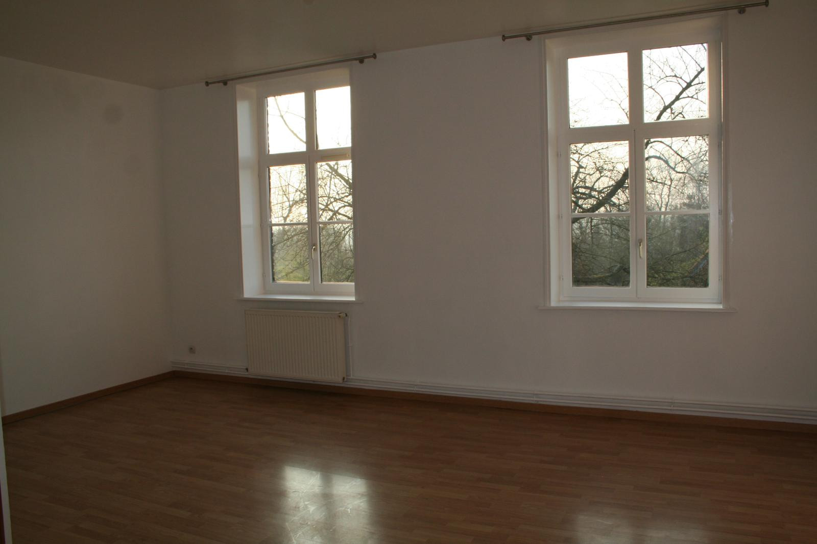 
                                                Location
                                                 Maison au calme ,lumineuse avec jardin
