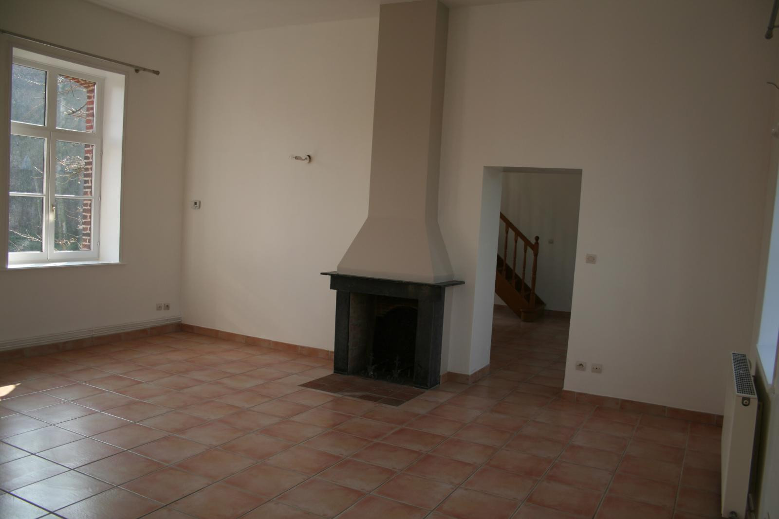 
                                                Location
                                                 Maison au calme ,lumineuse avec jardin